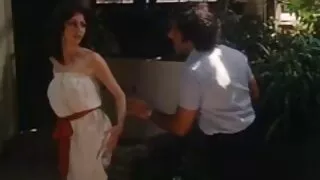 سکسی فیلم سوپر زن خوشگل نیکول هیجان زده می شود و در حمام