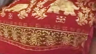 خوش تیپ ماساژ دهنده دختر سکس زن خوشگل ریزه اندام دهان از یک مشتری با موهای قرمز